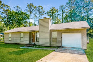 2015 Palmer Ave Leeds, AL 35094